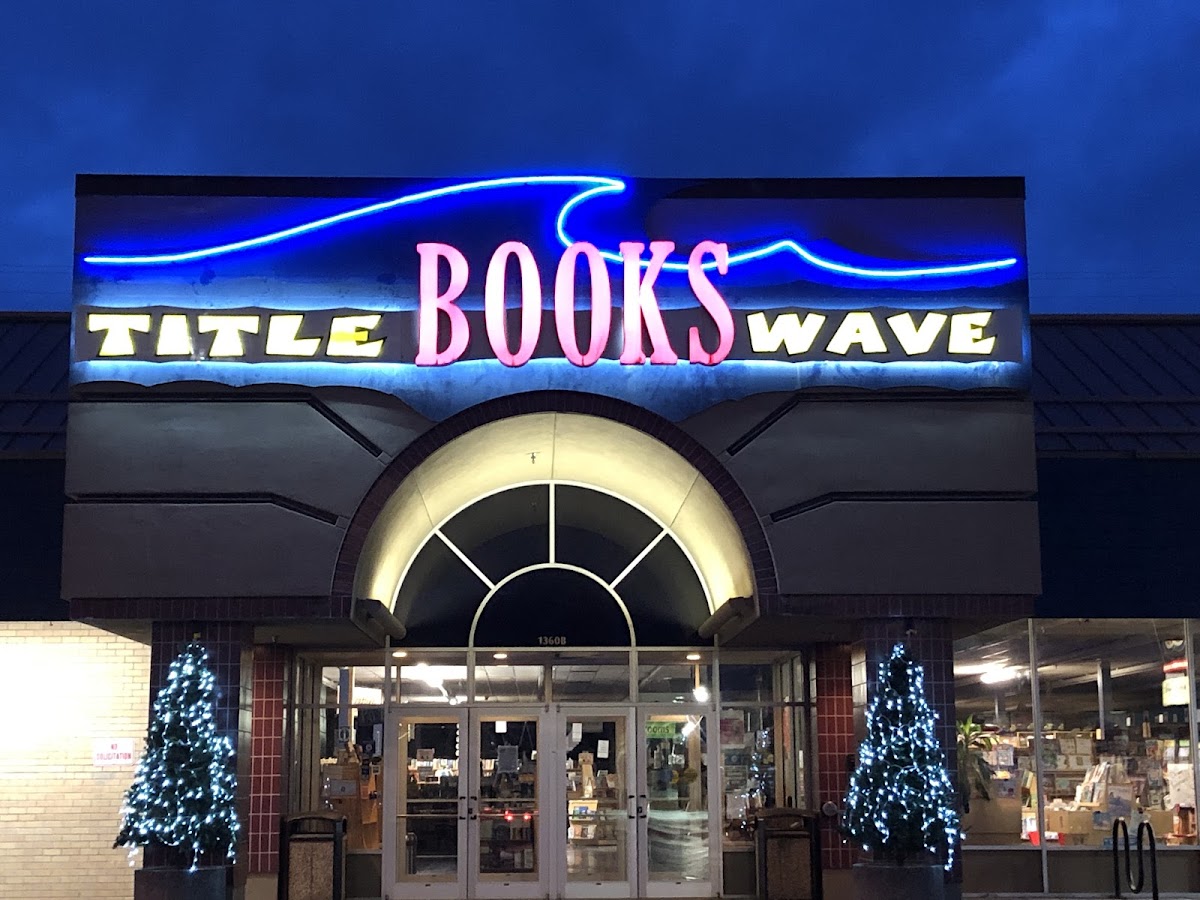 Title Wave Books