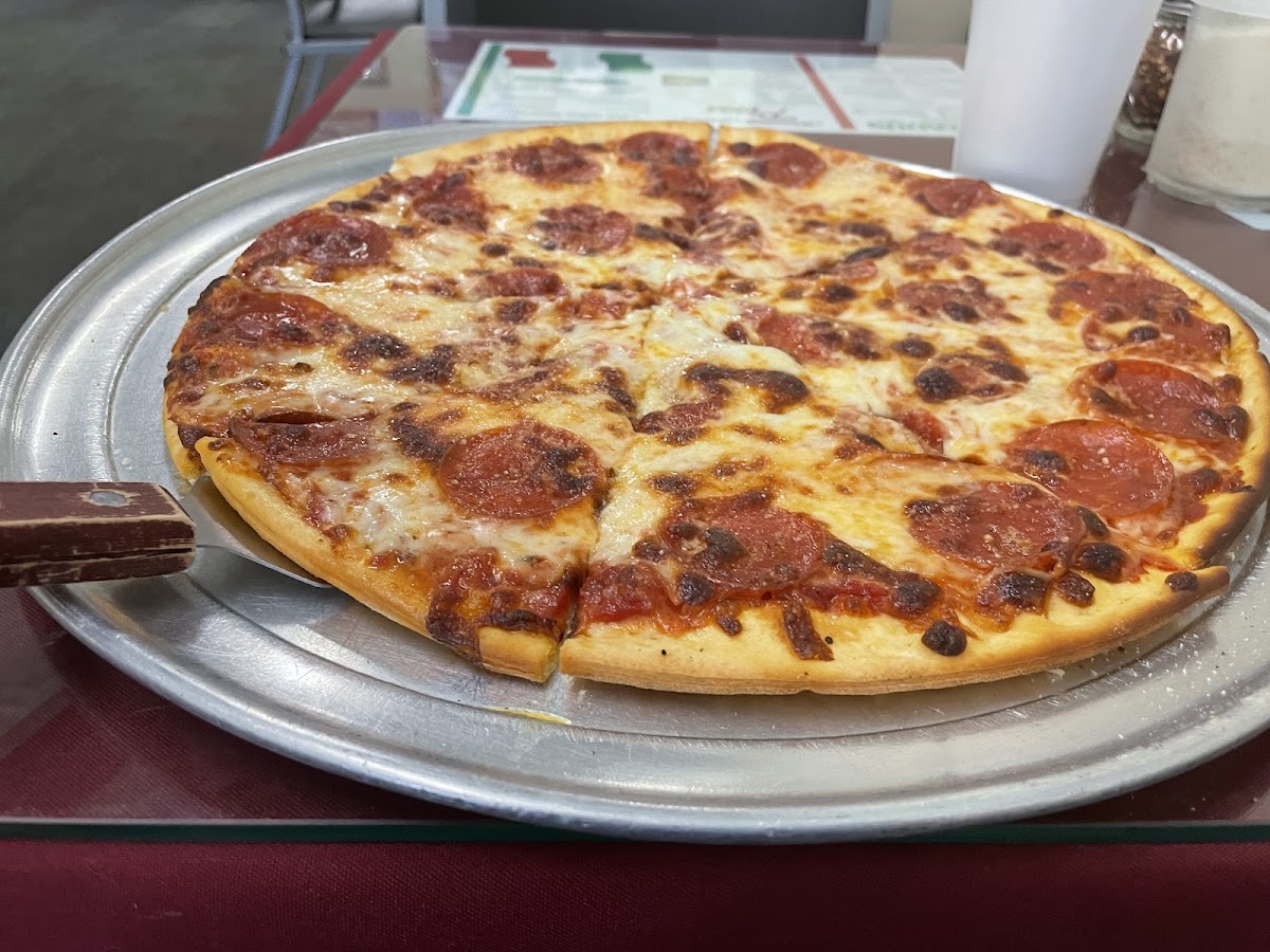 Village Pizza & Deli of New Athens photo 4
