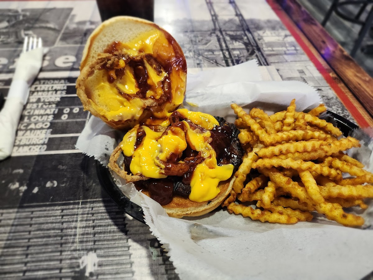 Wigglers Bar and Grill photo 4