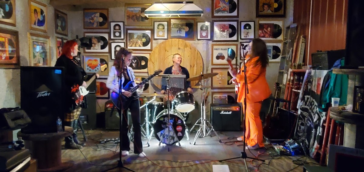Hard Dog Cafe photo 3