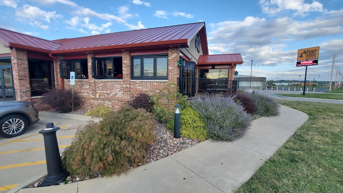 The Pump House Bar & Grill photo 3
