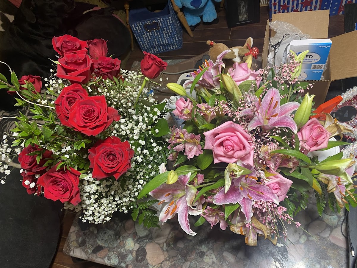 Flower Emporium photo 2