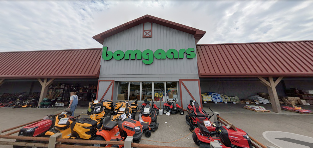 Bomgaars