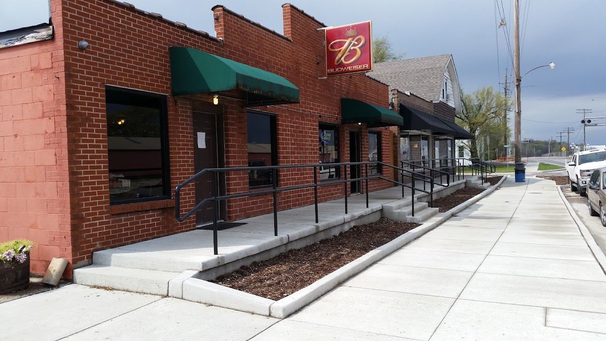Main Street Bar & Grill