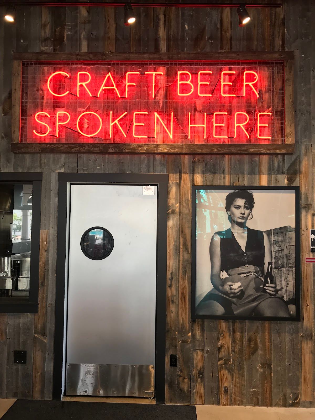 Finney's Crafthouse - Santa Barbara