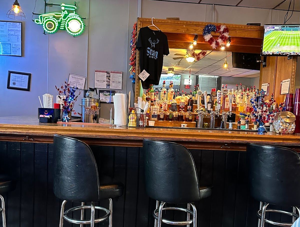 Caddyshack Sports Bar & Grill