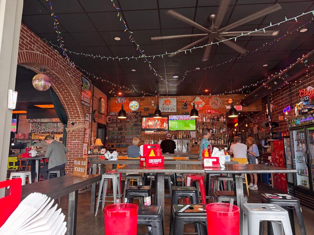 Sneaky's Bar & Burger Joint