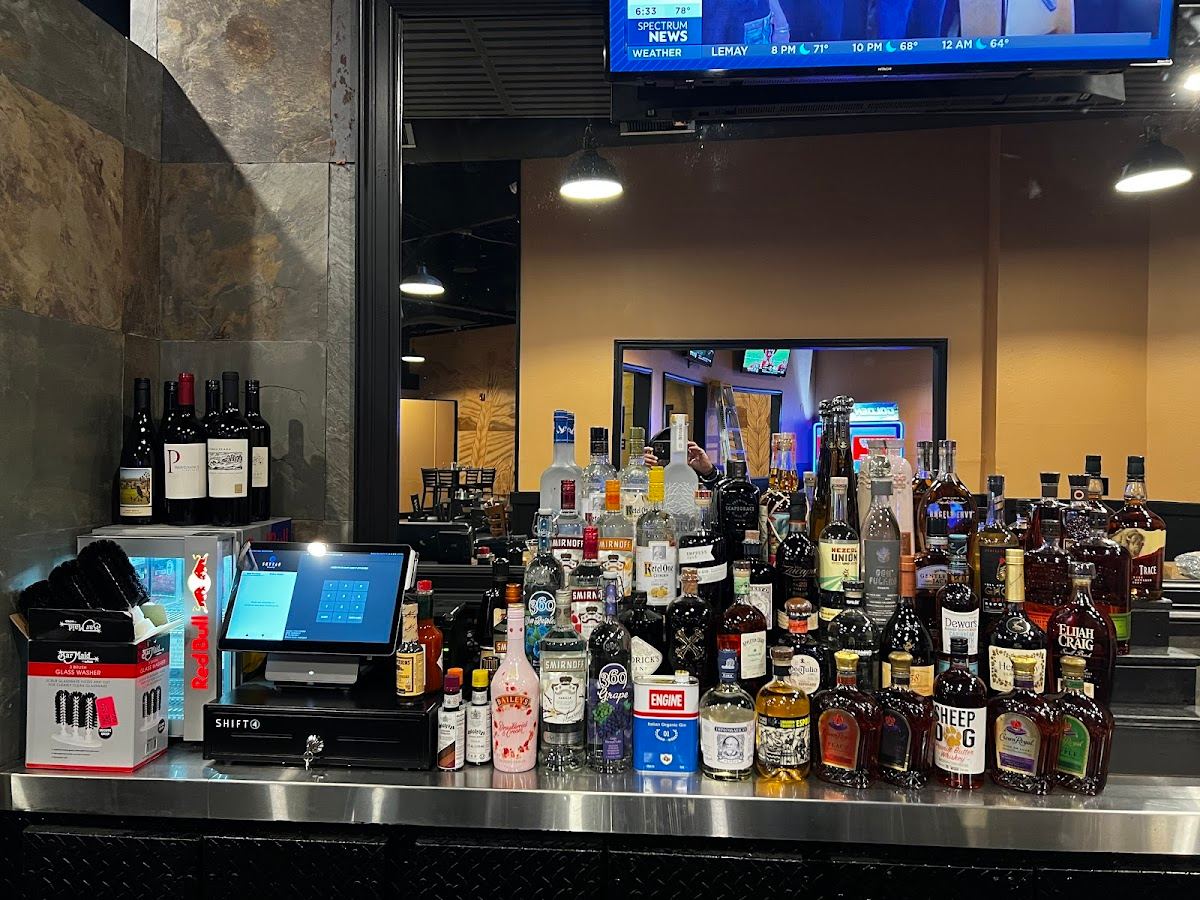 TapNTable Bar & Grill
