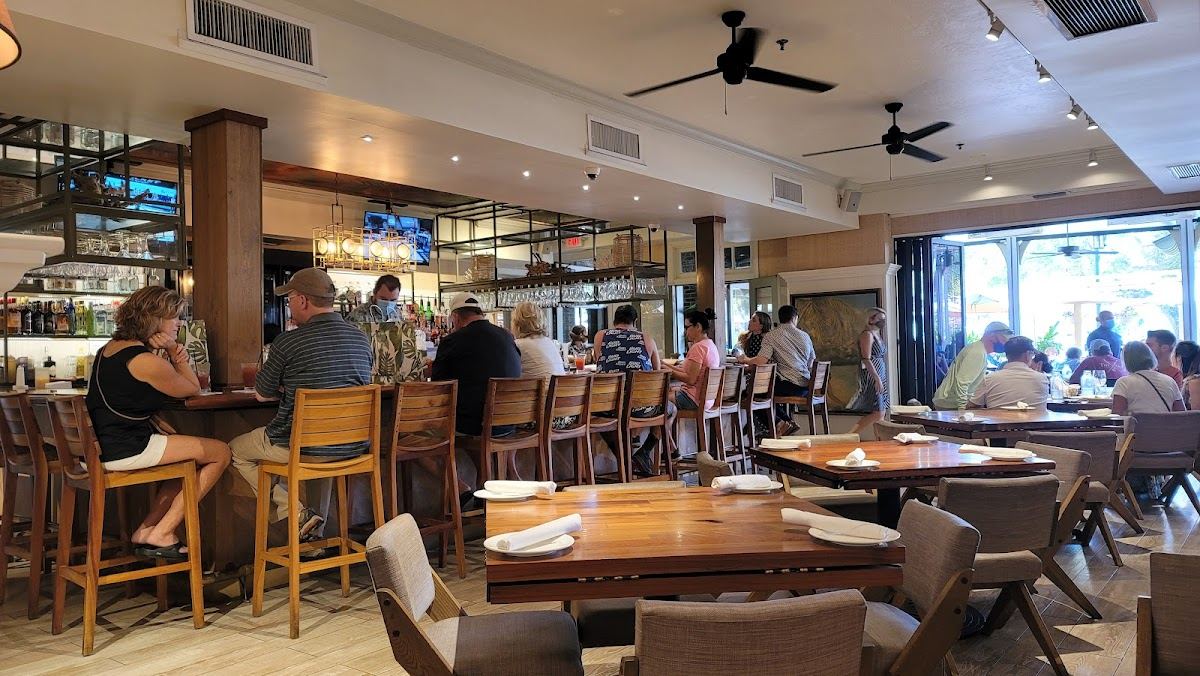 Tommy Bahama Restaurant & Bar