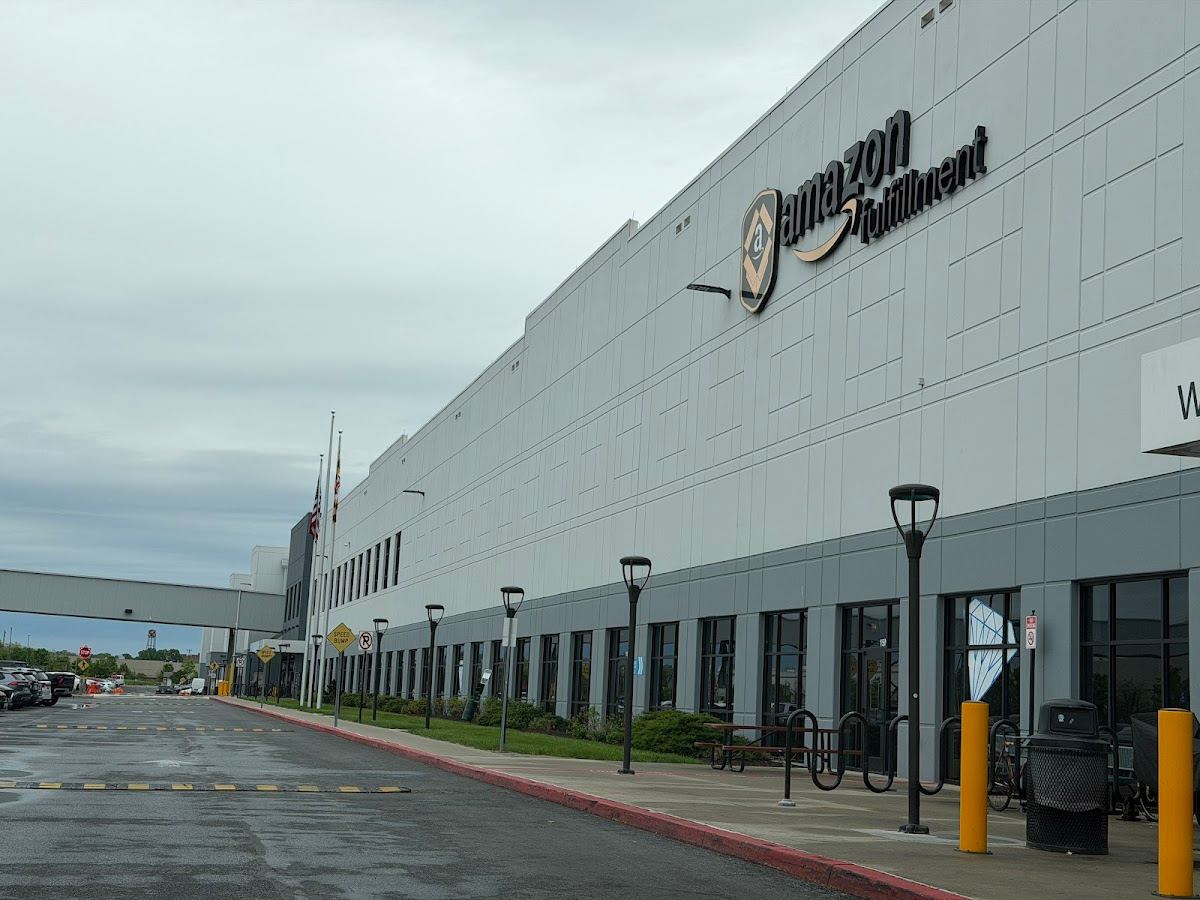 Amazon Fulfillment Center Tours - BWI2