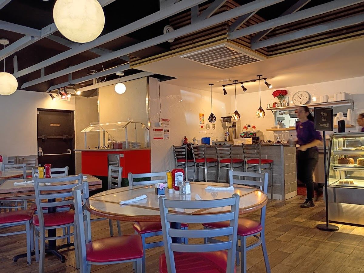 B-Town Restaurant