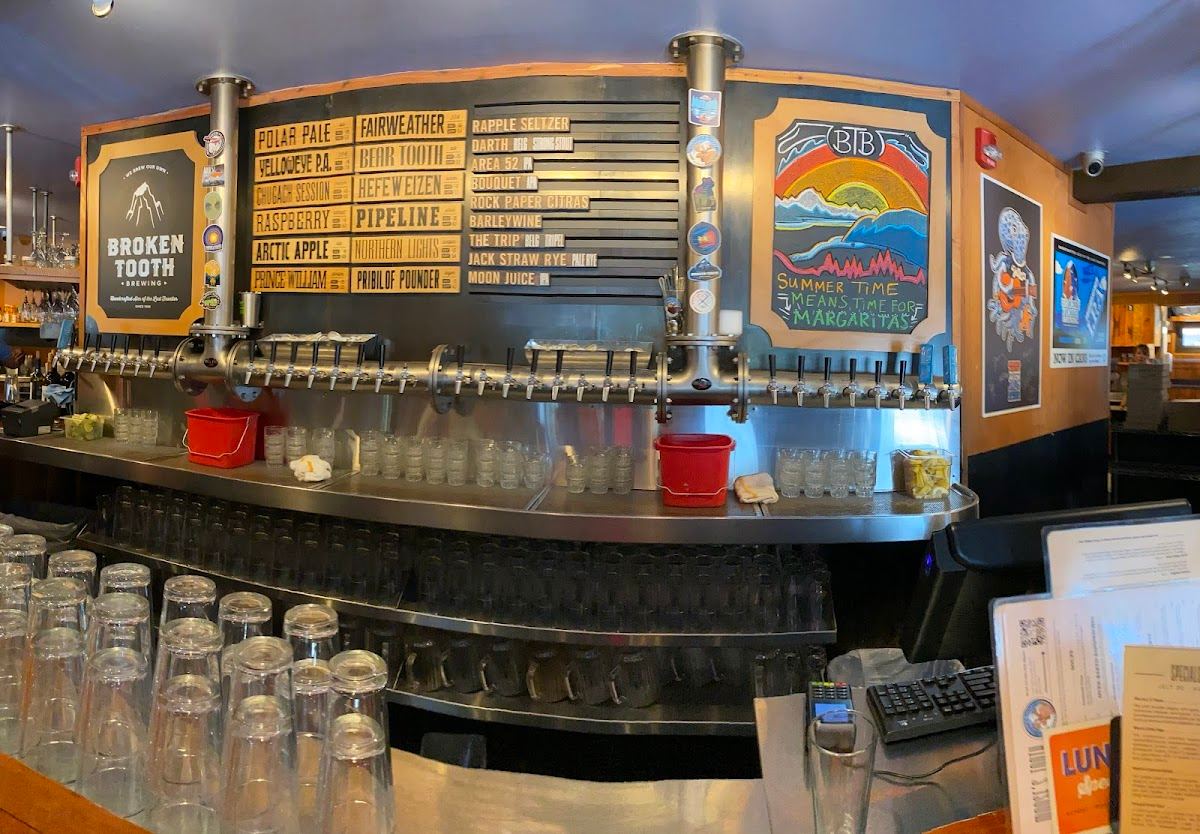 Moose's Tooth Pub & Pizzeria