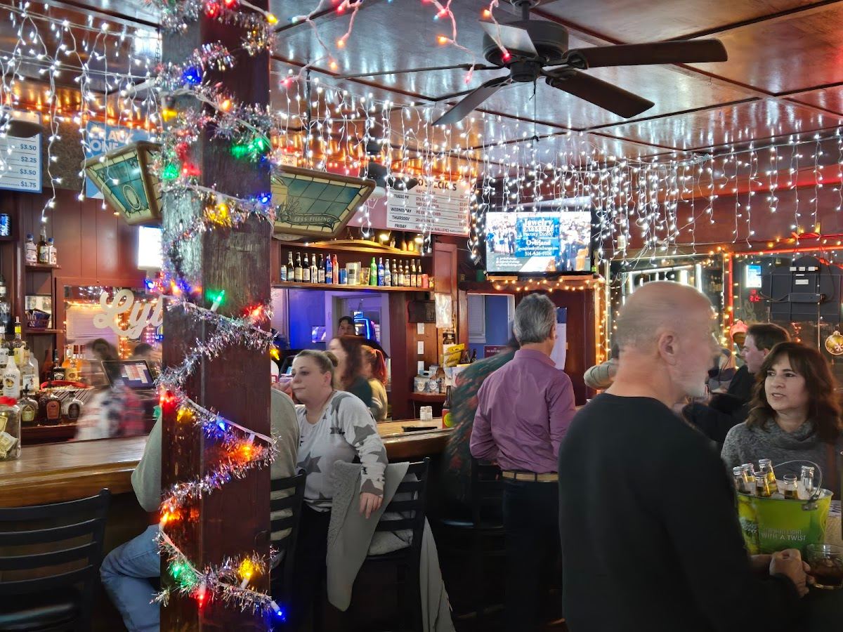 Lyle's Bar & Grill