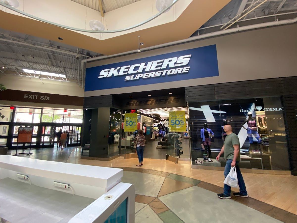 SKECHERS Factory Outlet