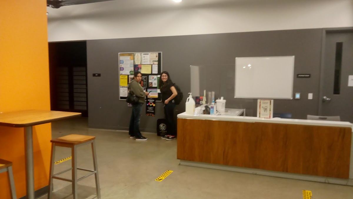 University of La Verne Bookstore