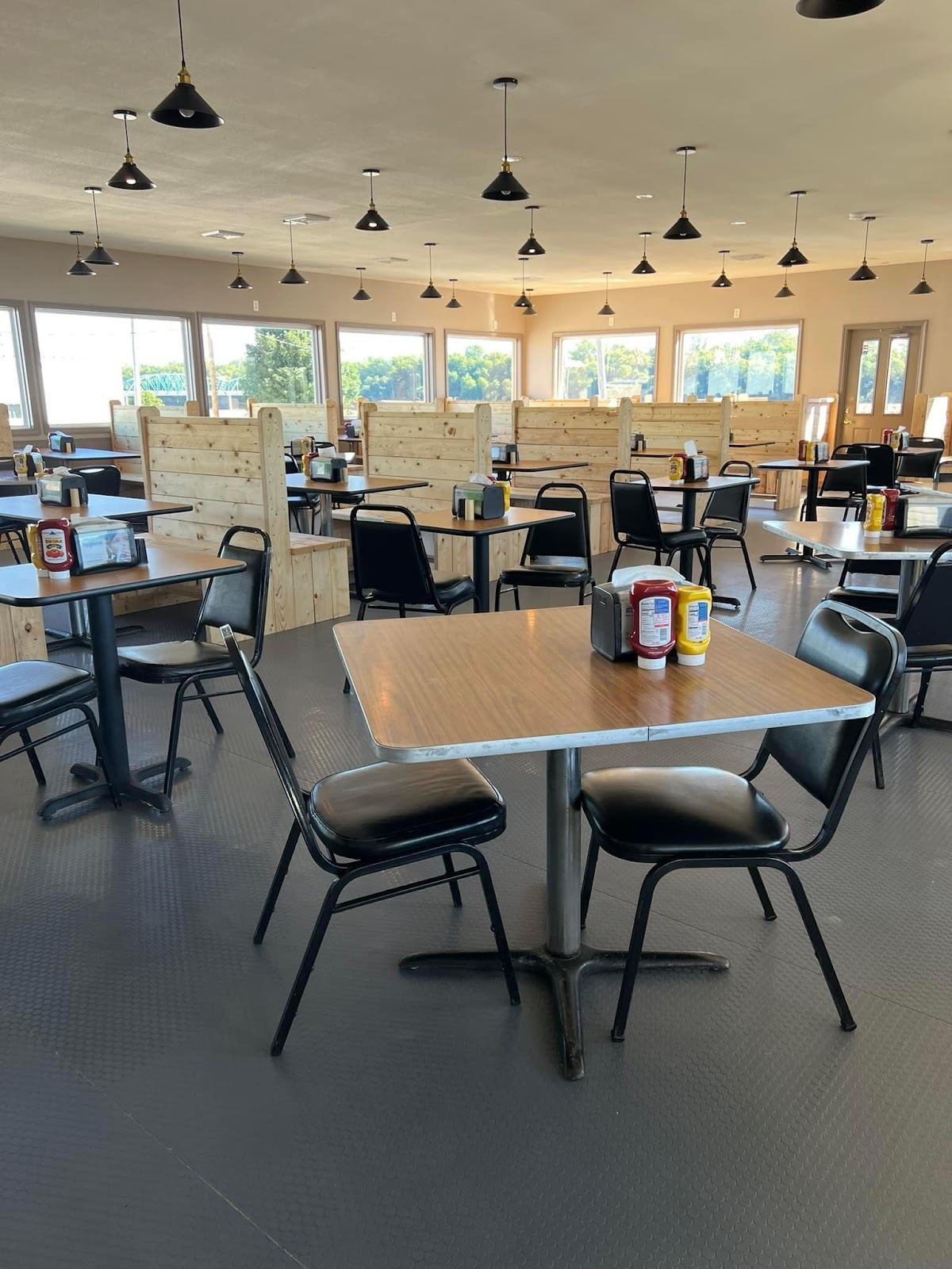 Barefoot Restaurant