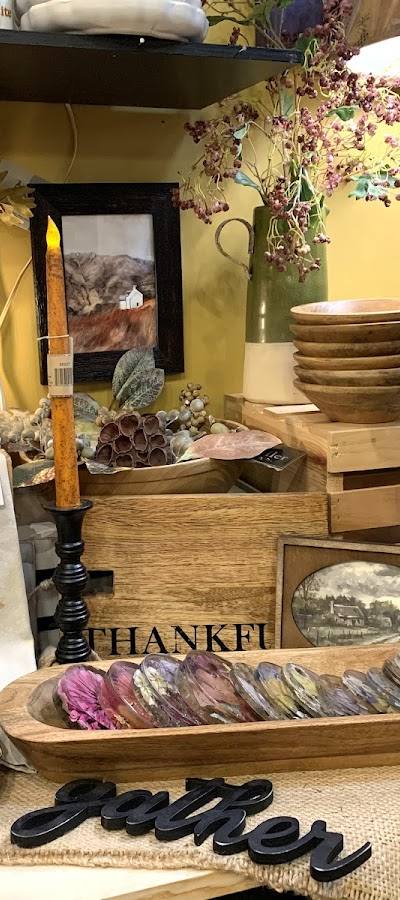 Tree of Life Home, Art & Vintage Market photo 4