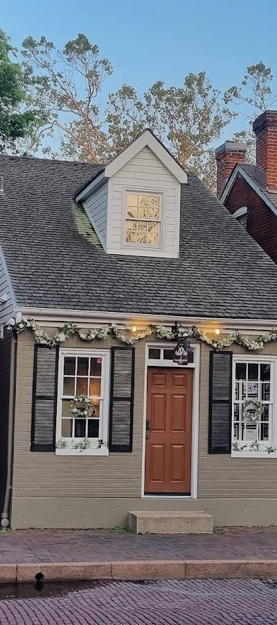 St. Charles Historic District photo 4