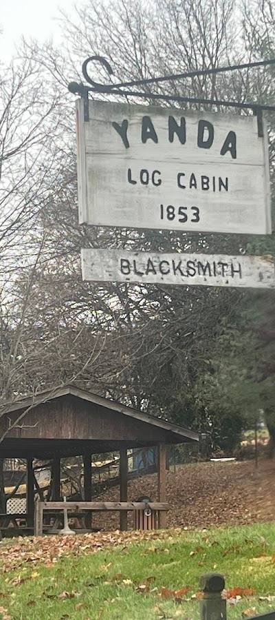 Yanda Log Cabin photo 2