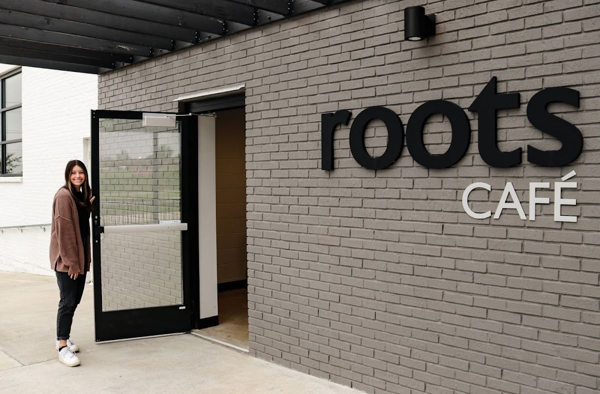 Roots Cafe