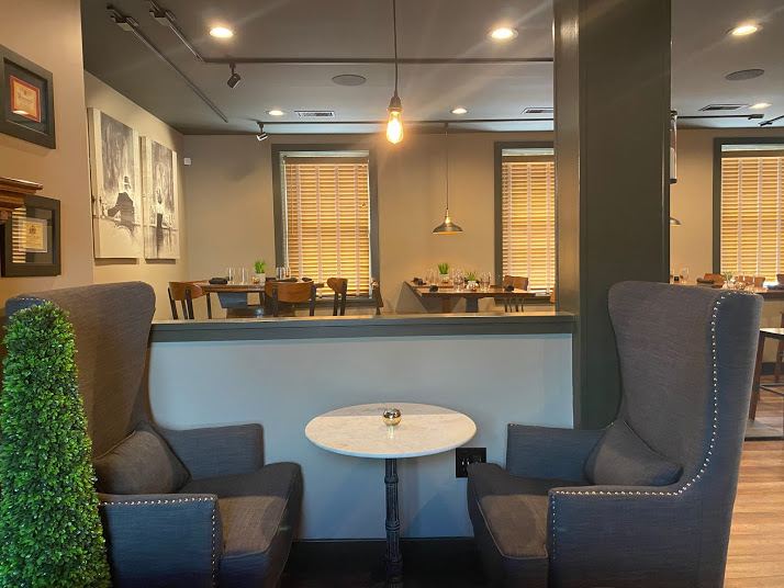 Oak & Front | Kitchen + Bar