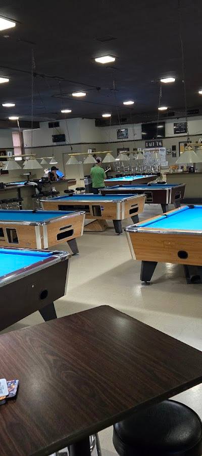 5th Street Billiards Bar & Grill photo 2