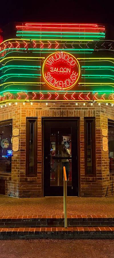 Ethyl's Smokehouse & Saloon photo 3