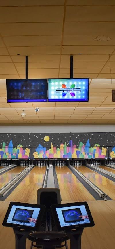 Cave Springs Lanes photo 4