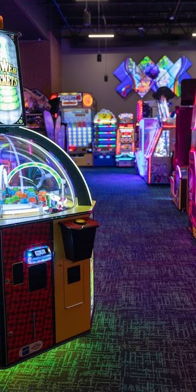 B&B Theatres Creve Coeur West Olive 10 and Bowling photo 2