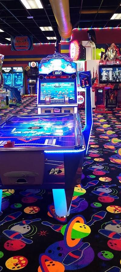 Oasis Lanes photo 2
