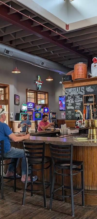 The Wooden Nickel Pub and Grill photo 3