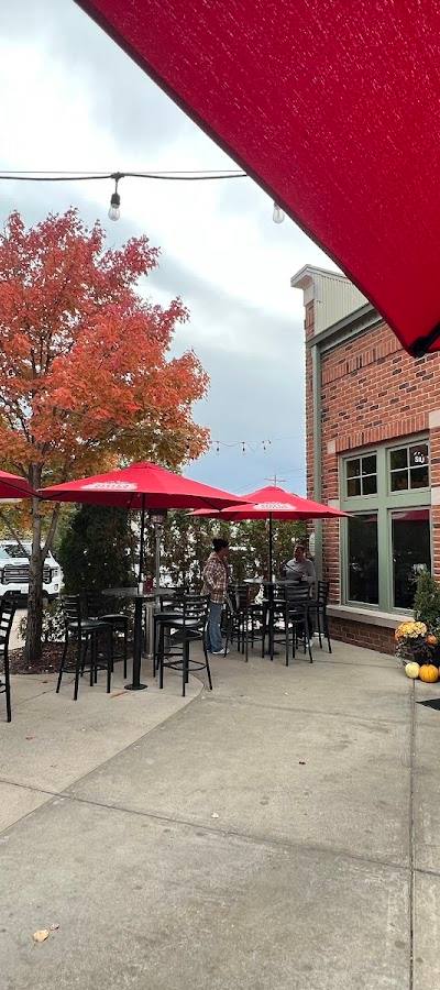 The Wooden Nickel Pub and Grill photo 4