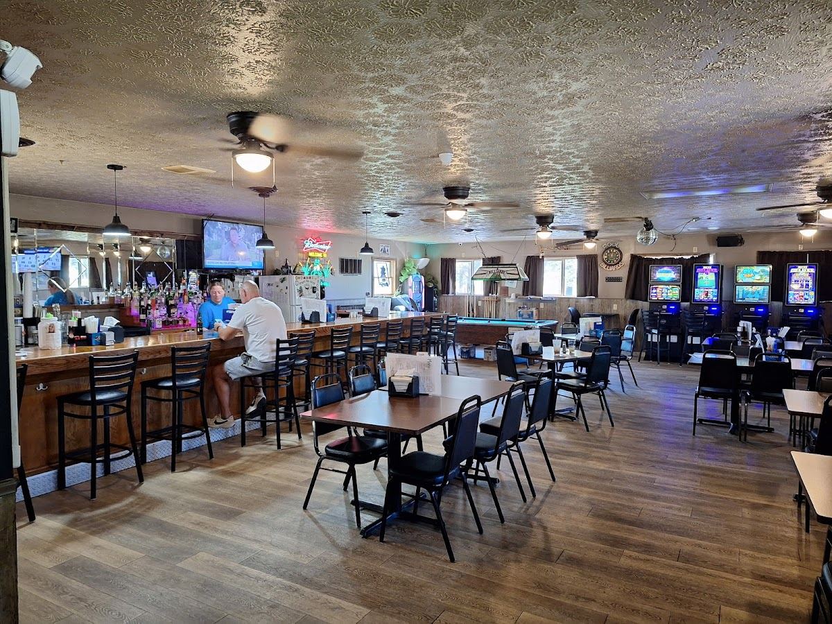 Froge's Bar & Grill