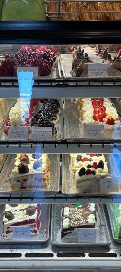 La Bonne Bouchée Patisserie & Cafe photo 3