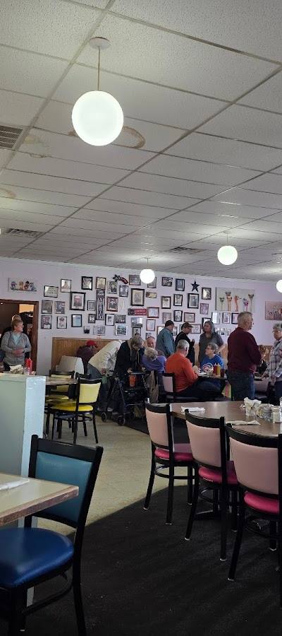 Carlinville Plaza Cafe photo 3