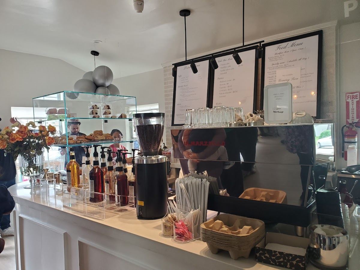 Alma Cafe & Bakehouse