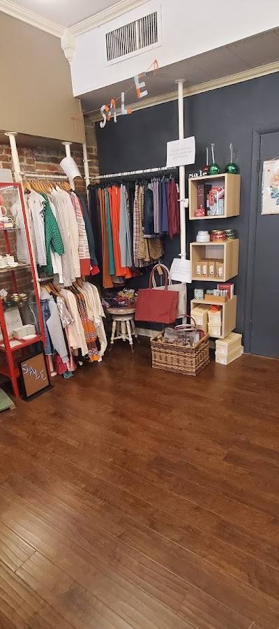 Circa Boutique photo 3