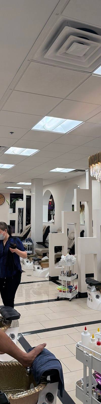 Four Seasons Nails Salon Chesterfield MO photo 3