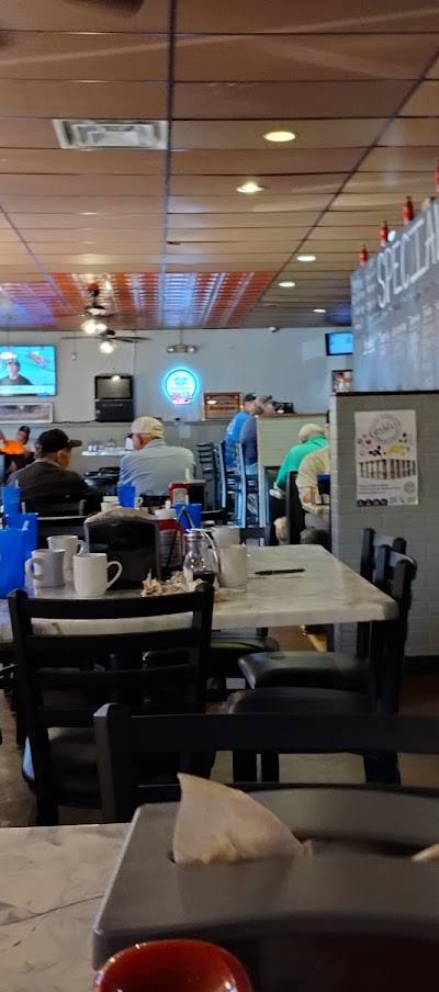 Holties Restaurant & Pub photo 3