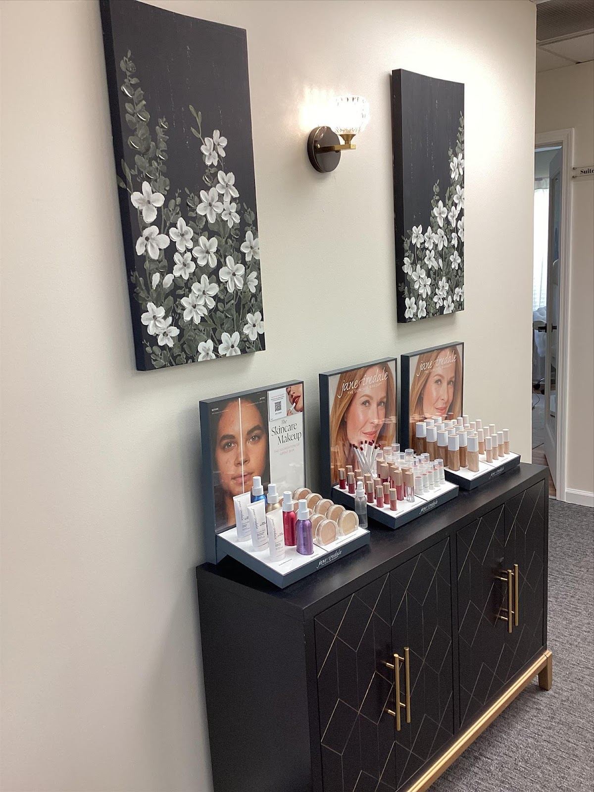Phoenix House Salon Suites