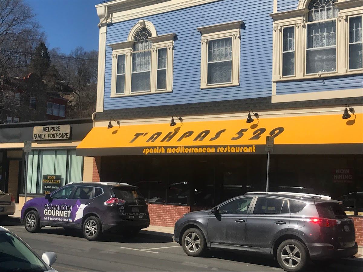 T'ahpas 529 Restaurant