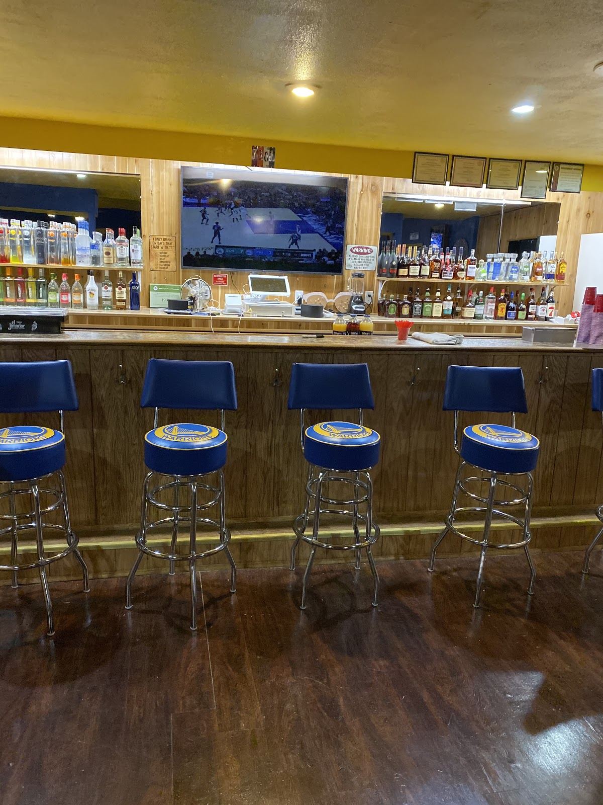 BB’S Sports Bar and Grill