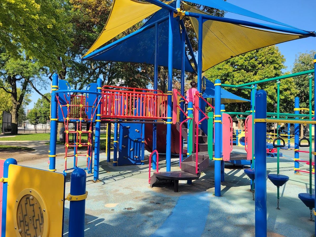 Longfellow Center & Park