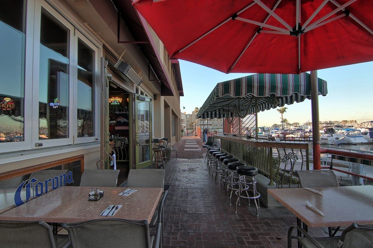 Pelican Isle Restaurant and Bar