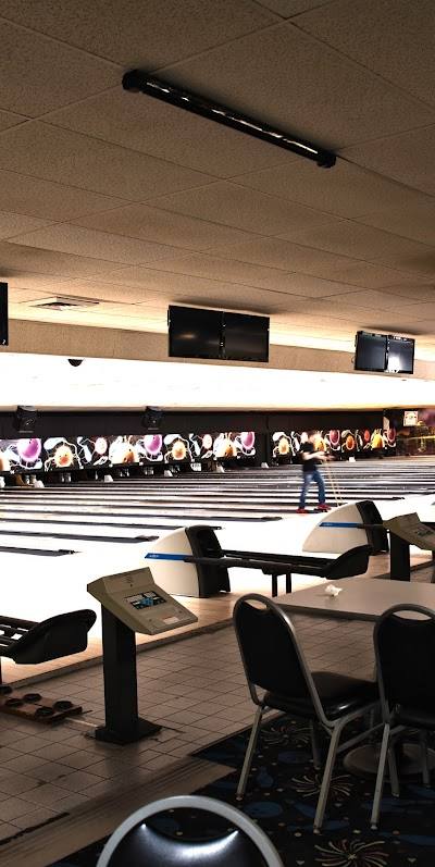 Airport Plaza Bowl photo 2