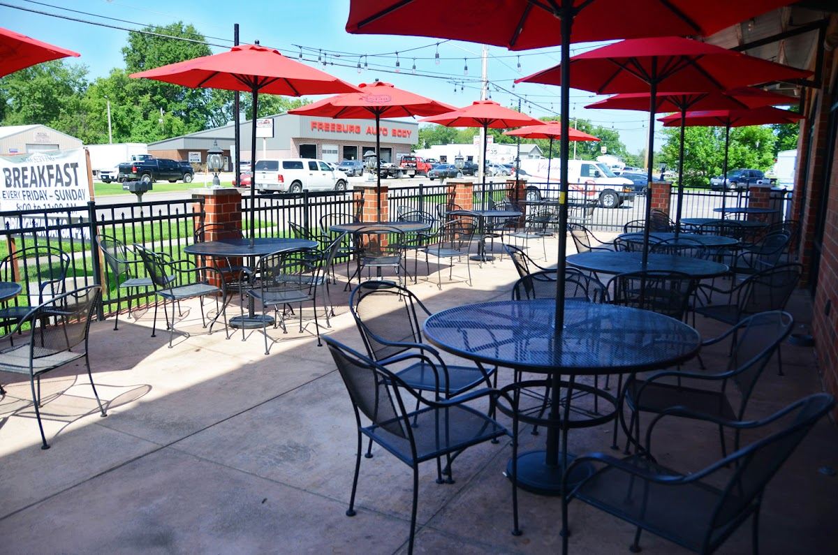 Reifschneider's Grill & Grape