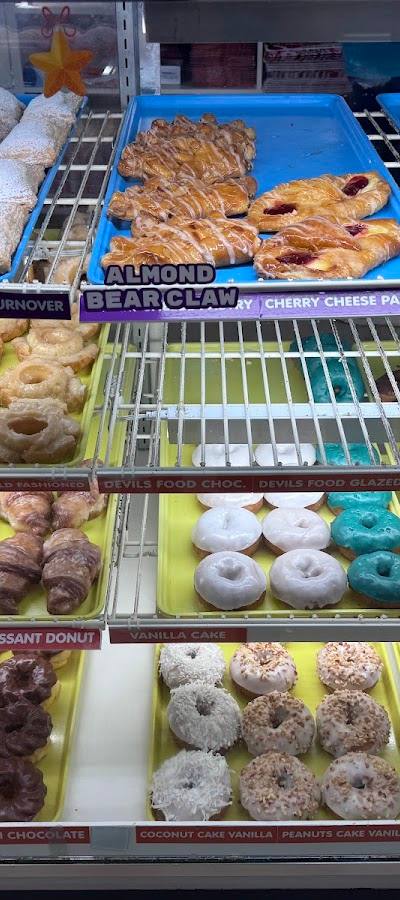 Tony's Donuts & Cafe photo 3