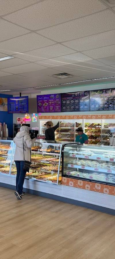 Tony's Donuts & Cafe photo 4