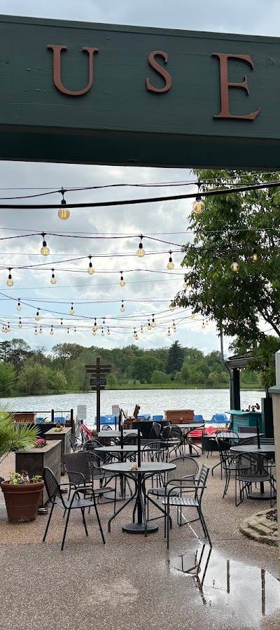 Boathouse at Forest Park photo 3
