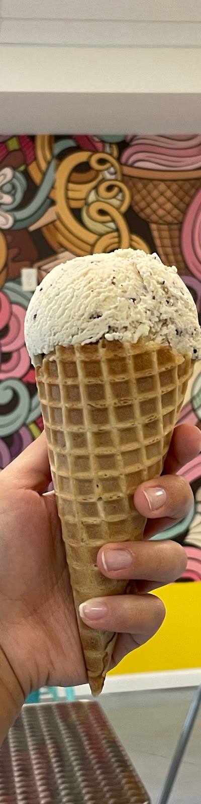 Picasso’s Ice Cream and Waffles photo 4